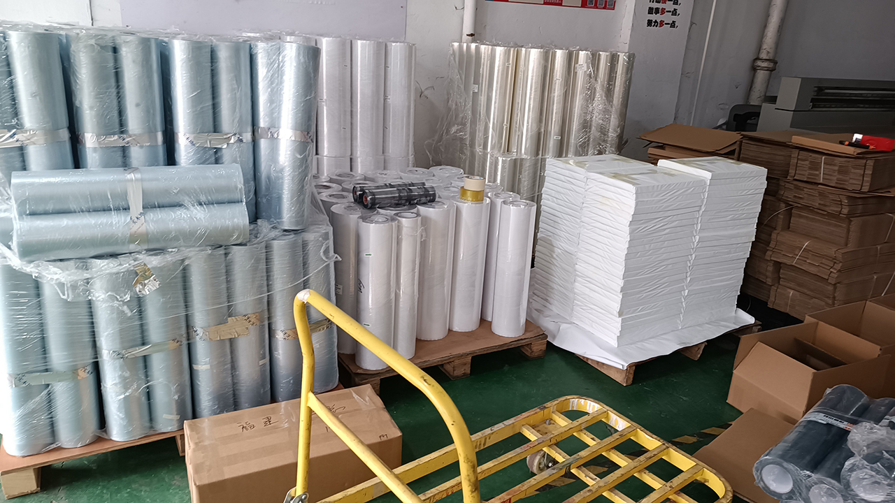 紙質包裝材料中的水晶標展示 AB膜工藝的精妙應用
